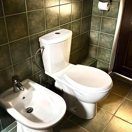 By The Park Appartement Boekarest